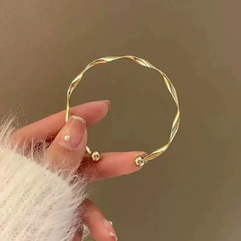 Pulseira Minimalista Geométrica Ajustável 2025 – Design Criativo e Moderno, Ideal para Presentear Mães e Mulheres Elegantes
