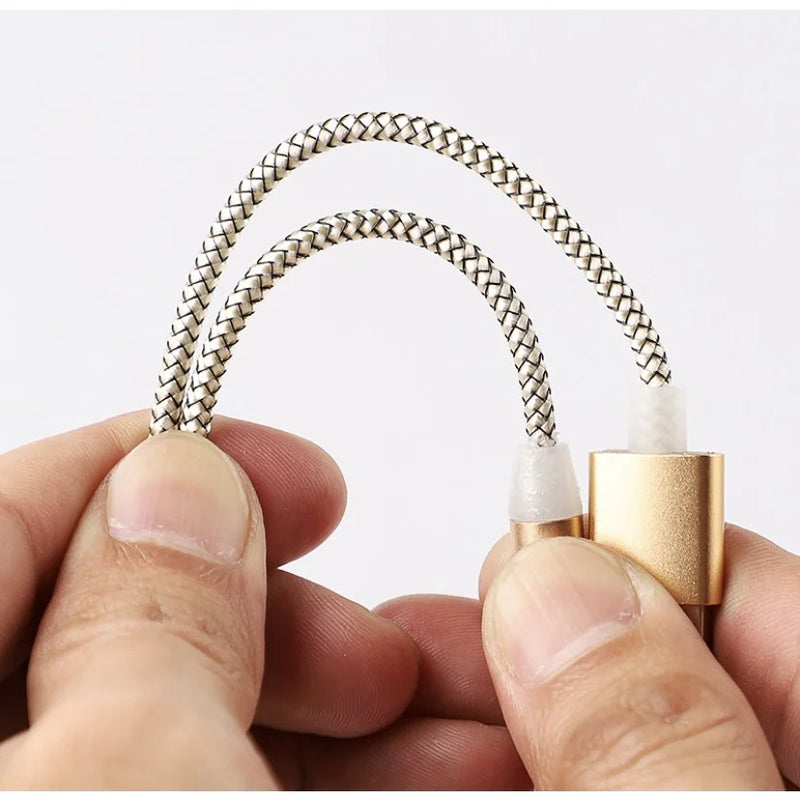 Cabo Magnético 3 em 1 USB – Carregador Rápido Type-C, Micro USB e iPhone com LED e Conexão Giratória