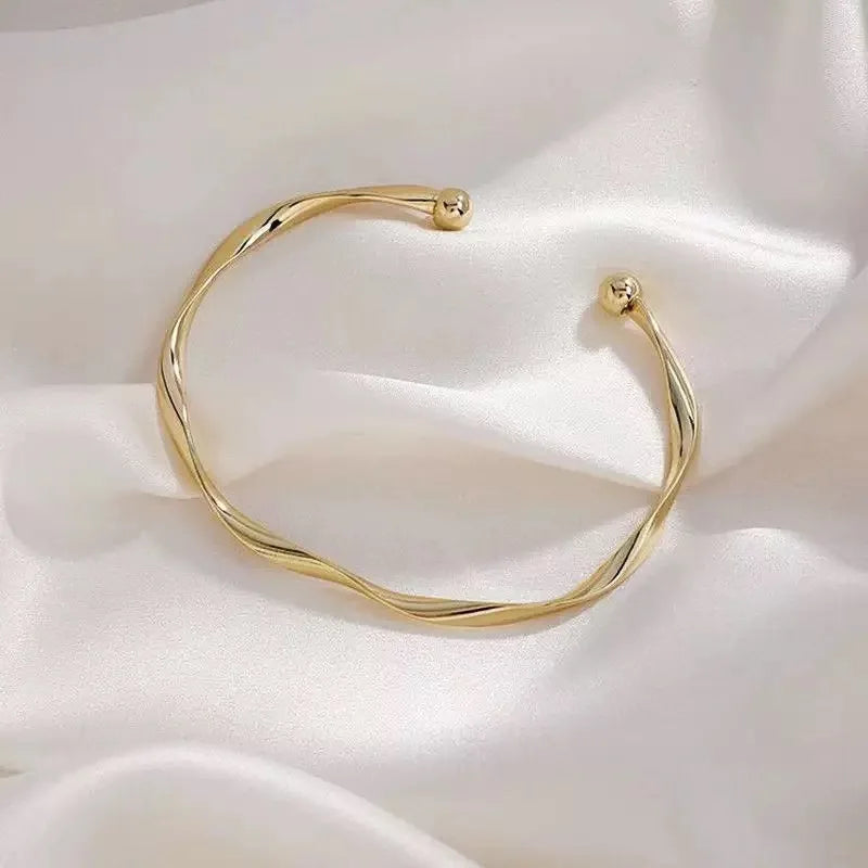 Pulseira Minimalista Geométrica Ajustável 2025 – Design Criativo e Moderno, Ideal para Presentear Mães e Mulheres Elegantes