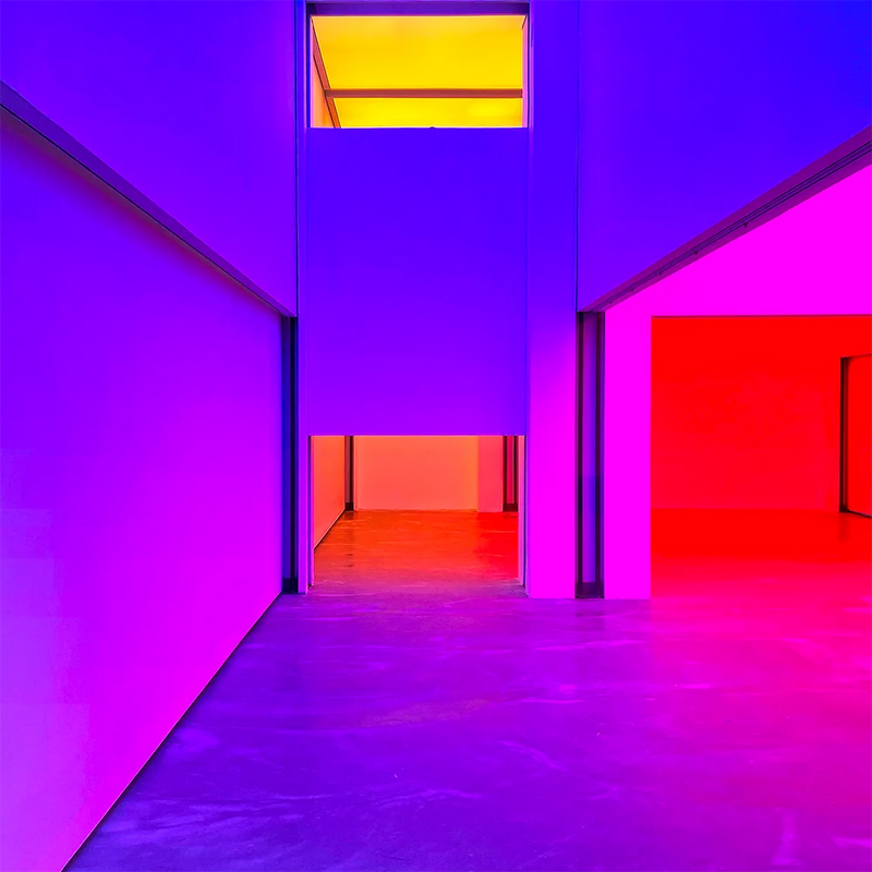 Fita LED RGB 5050 5 Metros IP65 – Com Controle Remoto, Fonte 12V Bivolt e Iluminação Decorativa Colorida